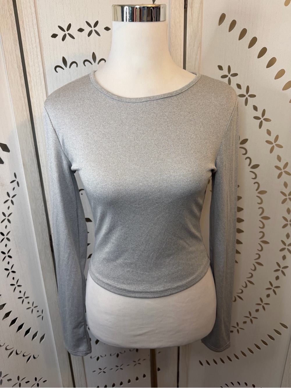Grey Long-Sleeve Crewneck Women's Fitted Top